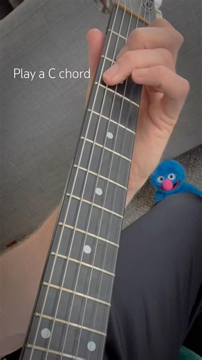 Movable chords will unlock the fretboard #shorts