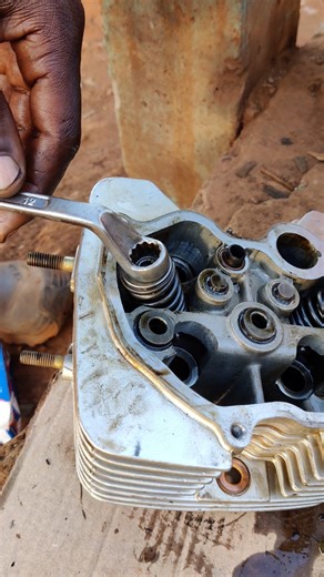 You don't have a tool to put back valves keepers? do this insted #youtubechamps #youtubemadeforyou