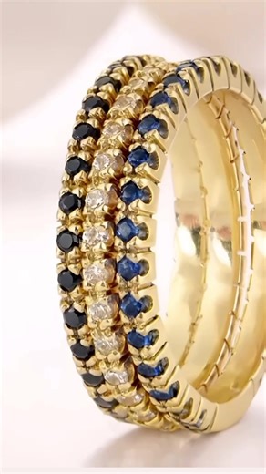 The Art of Stacking: Eternity Rings in Yellow & Rose Gold ✨ (aka: how modern women really wear fine jewelry) Eternity rings aren’t a one-ring moment anymore. They’re layered. Curated. Personal. Yellow gold brings light, confidence, main-character energy. Rose gold adds warmth, softness, intimacy. Together? Quiet contrast. Modern. Intentional. This is stacking done with taste. How to stack like an editor 👇 ✨ Mix metals, not meanings Yellow rose gold don’t clash — they elevate each other when the