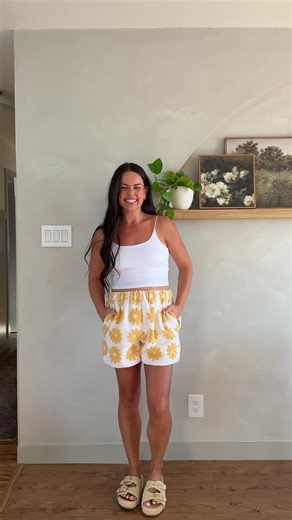 Are they weird or are they genius? I personally can’t wait to throw these on over a wet bathing suit and will be on the hunt for cute vintage towels at the thrift store to make more! I used a towel I found at Winners for $12.99 and a free pattern from @joannablumstudio 🌼 Questions? Let me know! #sewing #isewedthis #freesewingpattern #towelshorts #summerfashion