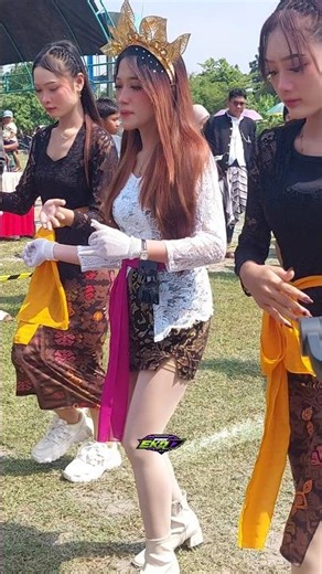 kebaya manis. #dancercantik #dancerkarnaval #dancerpati #dancerceksound #karnaval