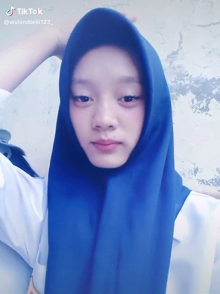 Hijab Styling Tips: Adjusting Your Look with Confidence