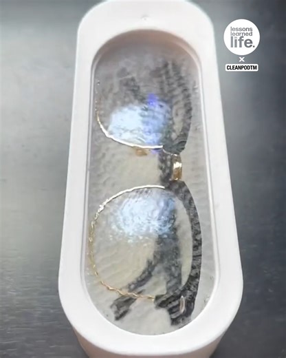 This cleaning device removes all the dirt and makes your rings sparkle again💍🤩 | Lessons Learned In Life