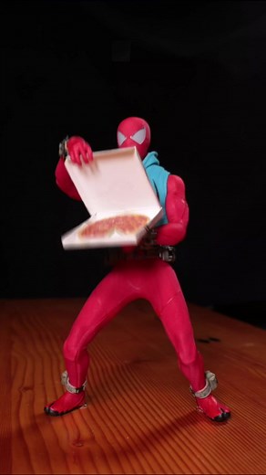 Stop Motion Figures Pointing at Each Other - Hot Toys Spiderman Hypno