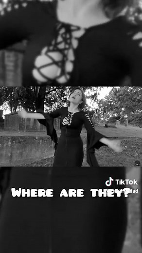 The military is TERRIBLE in Night of the Living Dead #tiktok #nightofthelivingdead #moviereview #review #recap #zombieshorts #itsmintsalad