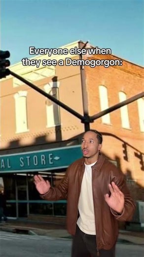 Walk ‘em down Nancy #strangerthings #netflix