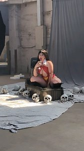Some more BTS from the Vampirella shoot with @livinginthegreyy #vampirella #vampiregirl | Thousand Faces Cosplay