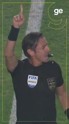 QUE FOFURA! NEYMAR E SUA FILHA MAVIE EM CAMPO! | #shorts | ge.globo