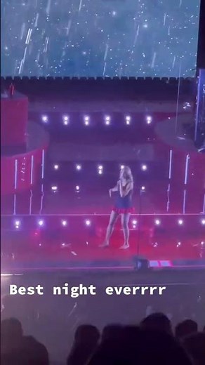 TIKTOK: Fan Attends PinkPantheress Concert & Meets Larray