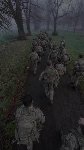 The Role Fitness Test (RFT) is the British Army’s assessment of operational fitness. It assesses a soldier’s ability to perform physically under load and fatigue. For infantry soldiers, the RFT consists of: • 4km loaded march carrying 40kg followed by 2km best-effort march carrying 25kg • fire and movement drills • 110kg casualty drag • jerry can carry • 70kg lift and hold • repeated lift and carry Each task measures endurance, strength, and the ability to operate effectively while carrying a fi