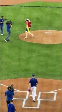 Monkey D. Luffy throws out first pitch for One Piece night at Dodger Stadium #OnePiece #Dodgers