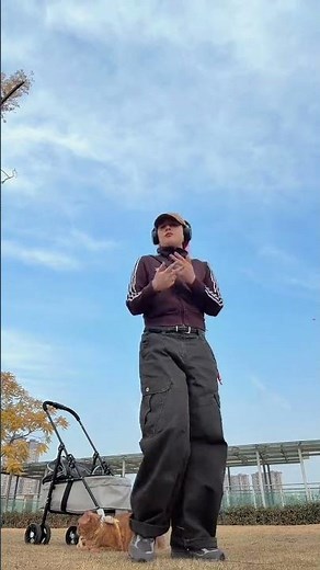 Winning Moves: Square Dance Contestants Battle It Out on Douyin