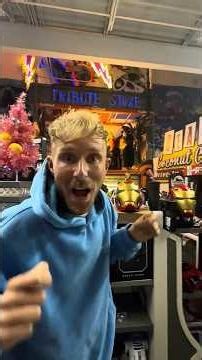 DISNEY AND UNIVERSAL ANTIQUE MALL 👀 Buy things from the parks🤩 #waltdisneyworld #universalorlando