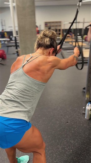 Strong back after 40 - Carol Almeida personal trainer in Vancouver