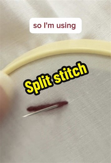 With split stitch, we insert the needle into the previous stitch — literally splitting the stitch! This technique was used extensively in Opus Anglicanum (“English Work”) in the Golden Age of English Embroidery 1250 — 1350. I’m using 6-stranded embroidery floss here, but it also works well in wool for crewel embroidery. #embroideryskills #embroiderytechniques #embroiderytutorial #handembroidery #splitstitch #splitstitchtutorial #learnembroidery #outlineembroidery #embroiderersoftiktok