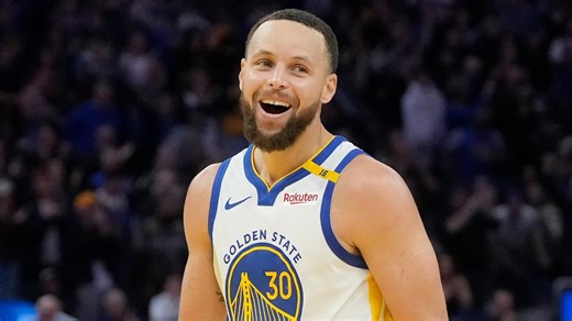Stephen Curry becomes first player in NBA history to make 4,000 3-pointers