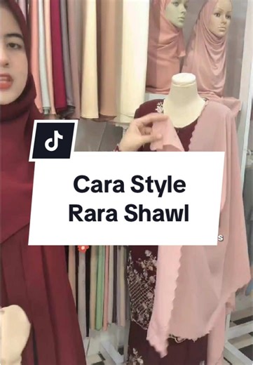 Cara Gaya Rara dengan Selendang Bahu yang Menawan