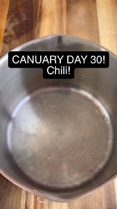 CANUARY DAY 30! Chili! Ingredients: • 1 lb ground beef • 2 cans chili beans • 1 can diced tomatoes • chili seasoning Directions: • Brown and drain meat • Add in the remaining ingredients • Fill to 1 inch headspace • Pressure can quarts for 90 minutes and pints for 75 minutes Happy Canning! #canning #recipeoftheday #chili #canningandpreserving | Natural Farm Goods