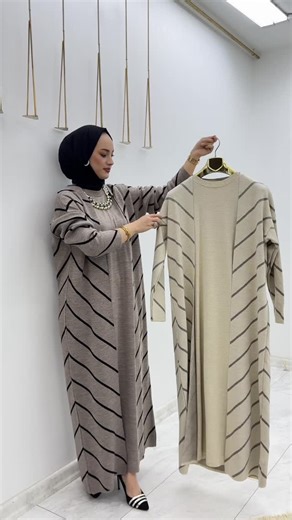 AHLÂ BUTİK💐 on Instagram: "3171 ALİYE TRİKO ELBİSE KARGO VE KAPIDA ÖDEME ÜCRETSİZ ikili takım Fiyat 2100₺ beden 36 38 40 42 44 46 arası uyumlu standart Kumaş 1.sınıf çelik örme triko kumaş İçlik boy 135/138 arası Dış kap boy 140-143 cm arası Manken boy 168 Manken kilo 55 Kalıp rahat #elbisemodelleri #günlüktesettür #klasikstil #tesettürelbiseler #modestlook tesettürkombinleri zarifstil tesettürelbisemodelleri butikmodası istanbulstil"