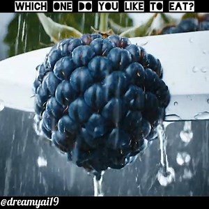 Cinematic Fruit Cutting: Juicy, Glossy, Ultra-Realistic Fruits in Slow-Mo