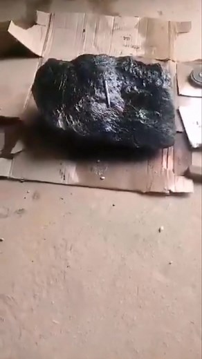 Carbonnado meteorite stone free testing at pagsusuri | Elmer Basas Esban