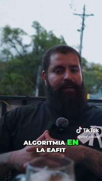 Ingeniería de Software vs. Tecnología: ¿Vale la pena la Maestría? La pregunta es: ¿vale la pena una maestría en Ingeniería de Software? Estábamos ganando casi lo mismo que alguien con una maestría. Nuestra experiencia como tecnólogo frente a un ingeniero. #IngenieriaDeSoftware #Tecnologia #Maestria #EducacionSuperior #CarreraProfesional #MercadoLaboral #EAFIT #Algoritmia #DesarrolloProfesional #InversionEducativa