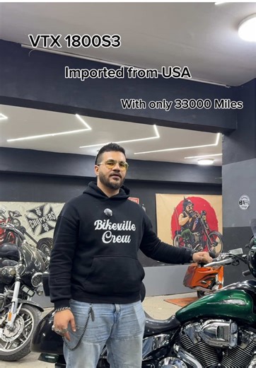 Honda VTX 1800 S3 Cobra longshots 🔊 Hypercharger & Power Commander Memphis Batwing Kenwood sound 🎶 Corbin beetlebags Harley top box Engine guard highway pegs Rider backrest & chrome details 33,000 miles فقط 420,000 جنيه 📍 Bikeville Garage Book your bike customization NOW with BikeVille Crew. ‎رقم تليفون📞: 01121191462 ‎العنوان🚩: الهضبة الوسطى،المقطم،دخلة ابراج معمار المرشدي،شارع الجامعة امام قهوة أرابيسك