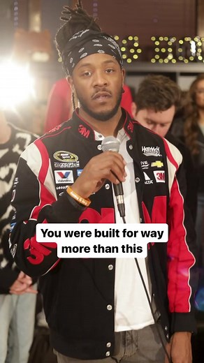 A song for the dreamers 💫🔥 #singersongwriter #musiclover #womenempoweringwomen #mentalhealth #empowerment | Song House