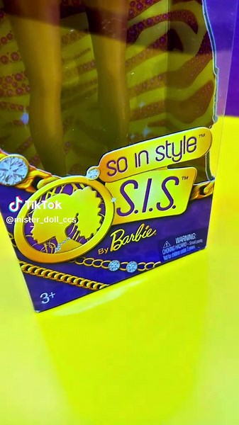 #dollsoftiktok #dollscollector #barbiecollector #barbietiktok #barbiesis
