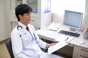 安倍総理も悩まされた潰瘍性大腸炎の症状・治療法 [胃腸の病気] All About