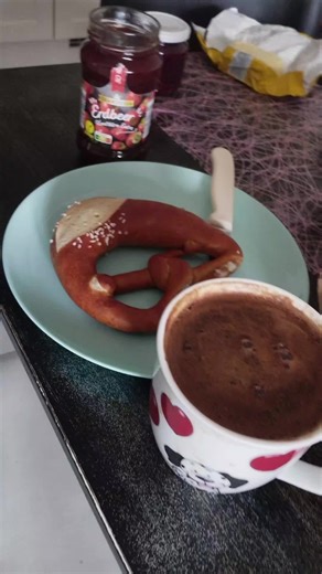 kristina kiki (@panda90pan)’s videos with original sound - ☘️