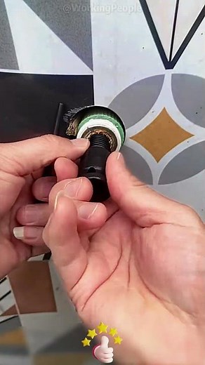 Left-Hand Thread Extractor for Broken Pipe Fittings 🔧 Easy Out, No Damage ✨ Remove Broken Screws