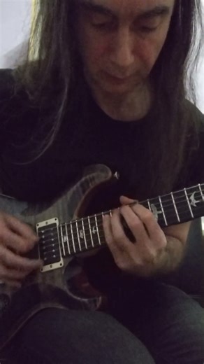 In the style of Paul Gilbert lick