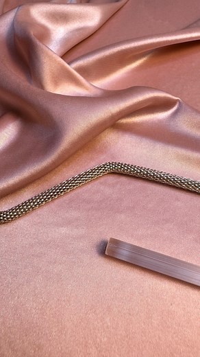 Did you know that you can sculpt fabric? Working with fabric and fibers is so versatile and this is one of my favourite techniques. #embroidery #fiberart #textileart #modernart #artreveal #fabricsculpture #madeindubai #dubaiart #abstractart #artconsultantdubai #artconsultant #commissionart | Raspberry.stitches