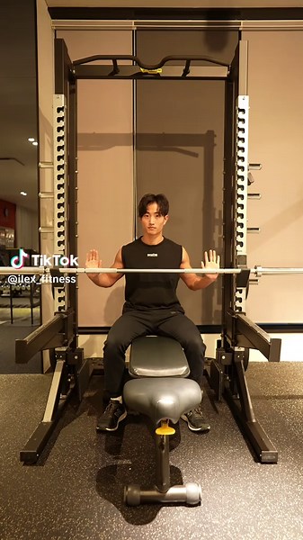 正しい方法でトレーニングをしましょう💡 #フィットネス #ベンチプレス #トレーニング #運動習慣