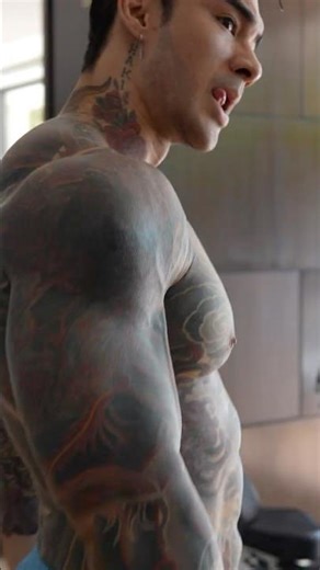 Model workout - Don't forget to stretch