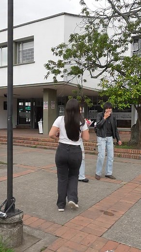 No te quedes sin tu Kit corporal stitch de trendy en colombia ✨ ¿lista para oler deli y sentir tu piel con una sensación más suave durante el día? 💗 • ✨ Este Kit Corporal Stitch puede aportar una sensación fresca y ligera con su splash de aroma suave, ideal para usar después del baño o cuando quieras un toque de frescura. • 💧 Con el Kit Corporal Stitch de Trendy puedes sentir una crema de textura liviana que deja una sensación agradable sin hacerla sentir pesada. • 🌸 Si buscas un detalle dulc