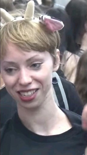 Die militante Veganerin auf der Gamescom getroffen. Raffaela Raab