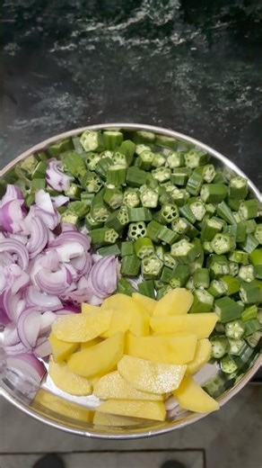 👉 LPG Shortage? 😱 Aloo Bhindi + Roti on Induction! ⚡ IPL Time Quick Recipe