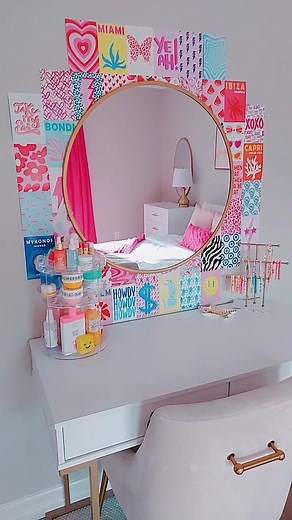 Preppy Pink Room Tour: KAY Kiss Countdown Edition