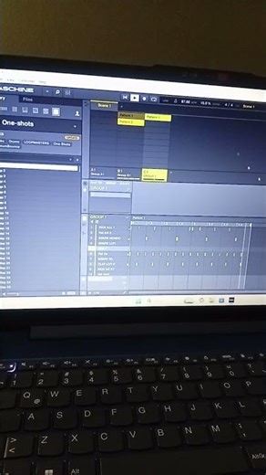 Making Beat in Maschine mikro mk3 - Boom Bap 🔥