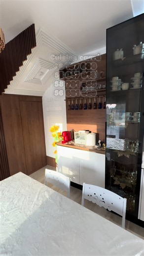 🤩 Vous rêviez d’avoir une cuisine tendance & design et à moindre prix Qu’importe le style de déco souhaité ! Choisissez une cuisine unique au style inimitable grâce à Cuisine carré le spécialiste de la cuisine sur-mesure qui sort des standards ! 😍 تحب تبدل كوجينتك بشكل عصري و بجودة عالية Cuisine carré تقدم لكم كوجينات حديثة بثمن خيالي، و تعطيكم جميع الأفكار و الحلول و التصاميم لي يعجبكم و يريحكم ما عليكم كان تتصلو بينا. 🔥Cuisine carré🔥 📞 216 26 197 000 ☎️ 216 53 047 018 #amenagement #decora