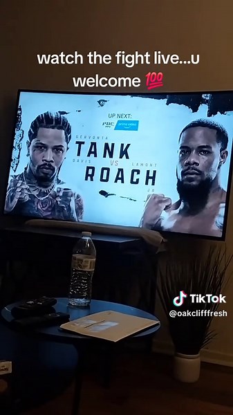 Watch the Davis vs Roach Fight Live Stream