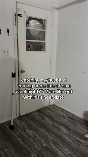 Caught My Husband Out with a Tinder Date!