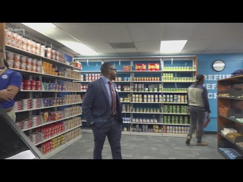 Midlands Tech opens on campus food pantry to help students in need