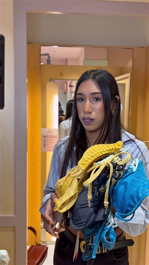 Búsqueda de Bikinis: Un Día con mi Amiga