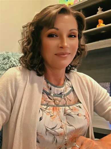 Guero rounds out my top three favorite Beck albums. My top two are 1. Odelay 1996 and 2. Colors 2017. Sometimes I just need to get my weird out. 🤘🏽 😎🖤✌🏼🎧 @Beck #beck #music #altmusic #2000smusic #goitalone