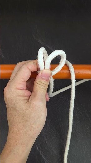 Learn how to tie zip knot