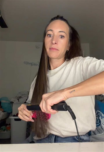 Essential Tips for Achieving Straight Hair with a Flat Iron