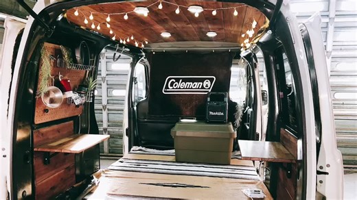 一万円から出来るキャンピングカーDIY | アウトドアの魅力を最大限に楽しむ